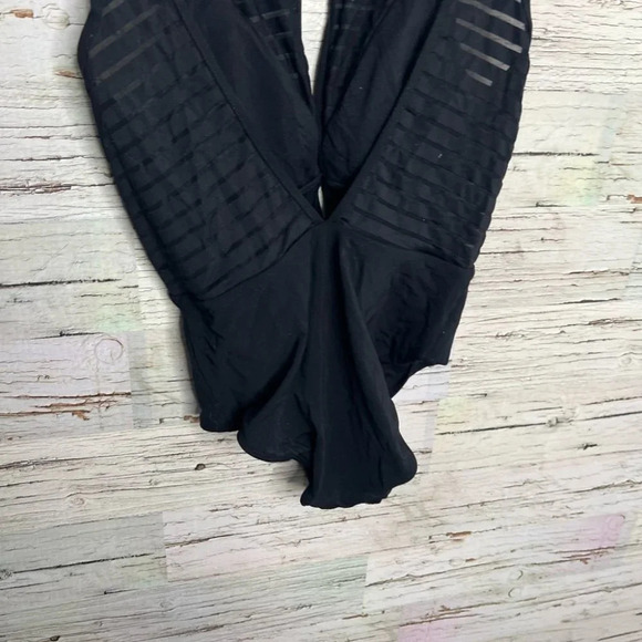 Jets by jessika Allen black striped sheer Australian one piece swimsuit size 4 - Picture 7 of 12